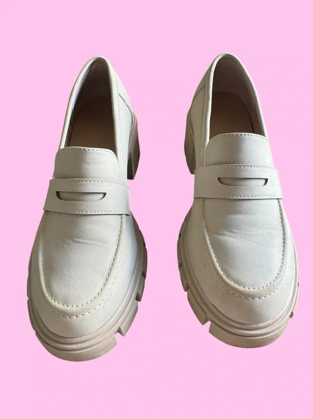 Crown Vintage Chunky Penny Loafers in Cream